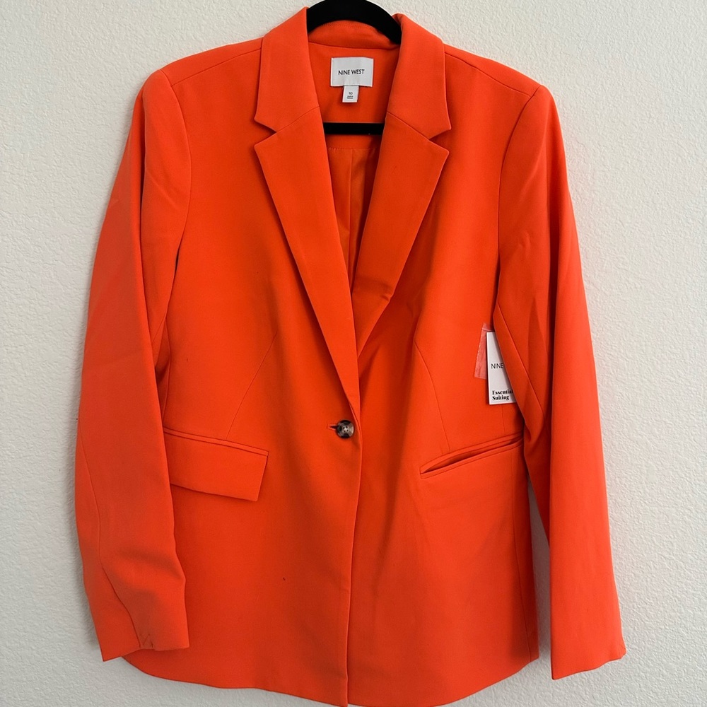 NWT Nine West Suit jacket W/ Shorts